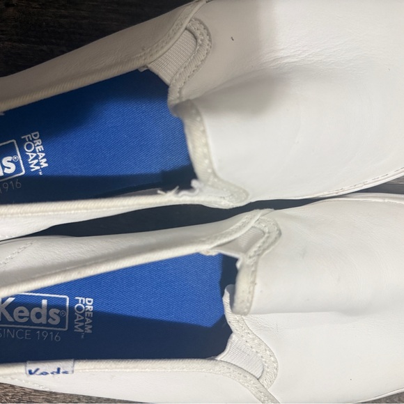 Keds Men's Classic White Slip-Ons - Picture 4 of 4